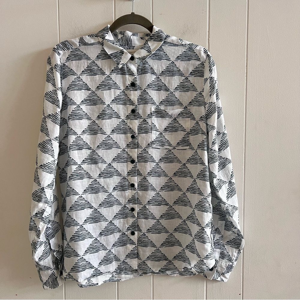 Garnet Hill 100% Linen Geometric Print Button Down Shirt